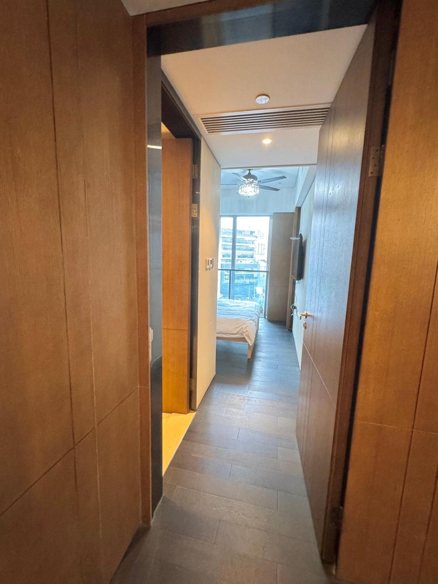 Zhome-luxury Three-bedroom Suite-near The Bund *